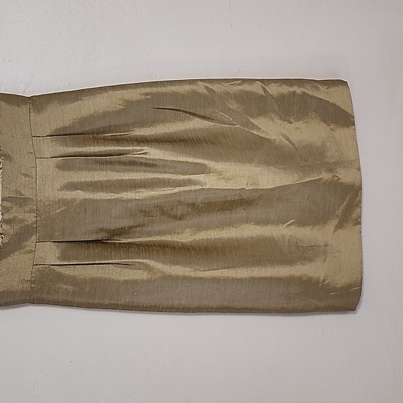 holiday dress - Picture 2 of 8